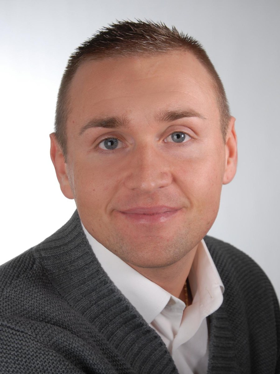 Michal Klebba, Außendienst